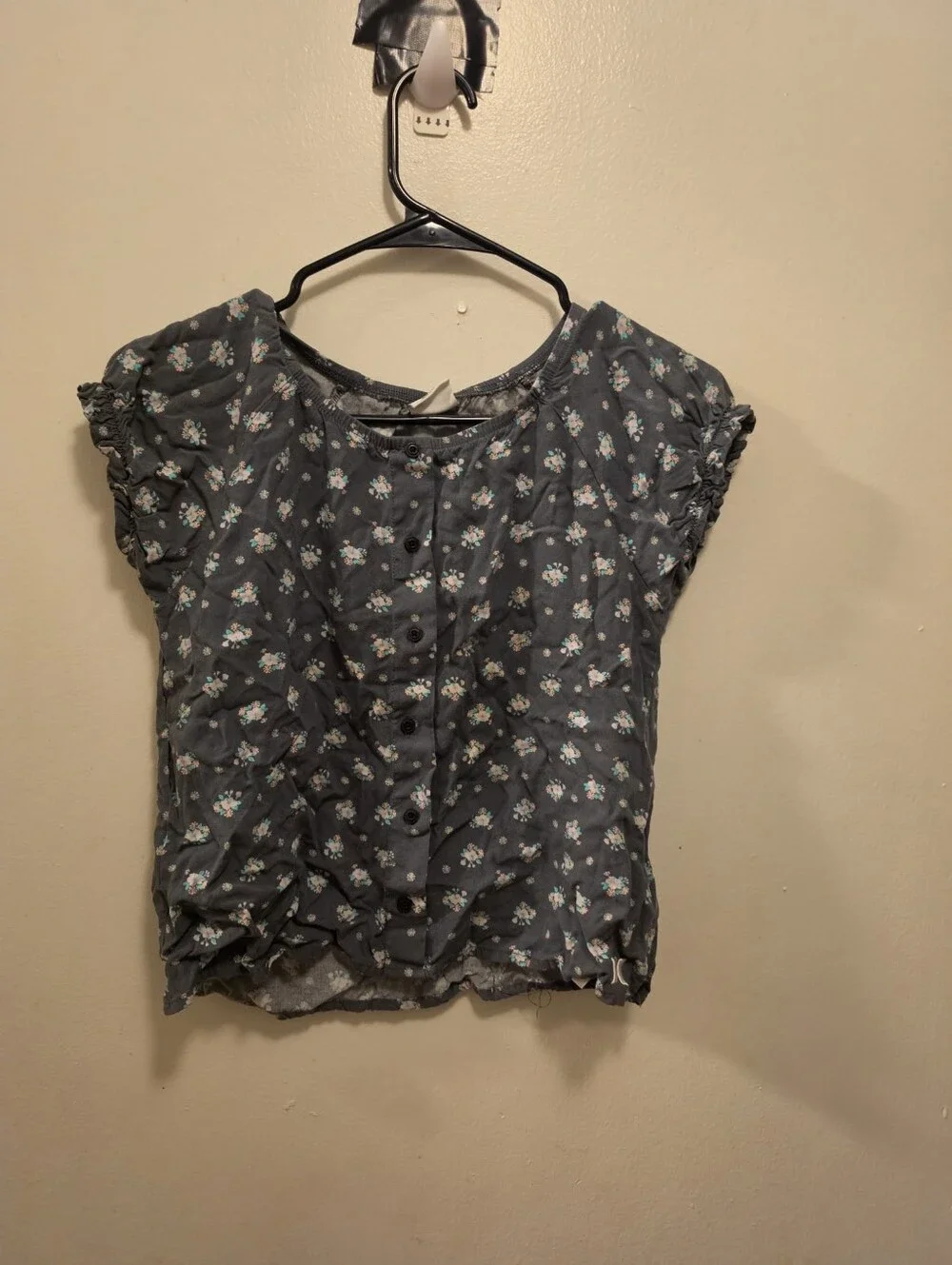 Hurley Gray Floral Button-Up Blouse with Mint Accents